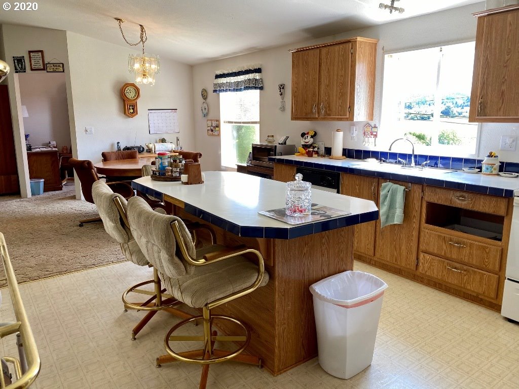 52956 Stringtown Road Myrtle Point, OR 97458 - Photo 27 of 32 Gallery Image 27