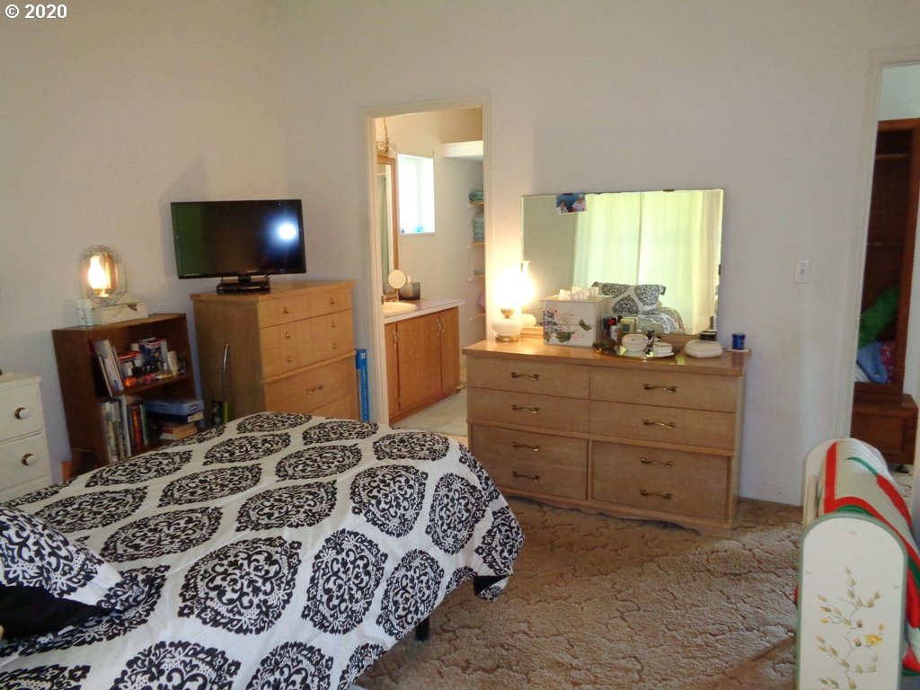 52956 Stringtown Road Myrtle Point, OR 97458 - Photo 28 of 32 Gallery Image 28
