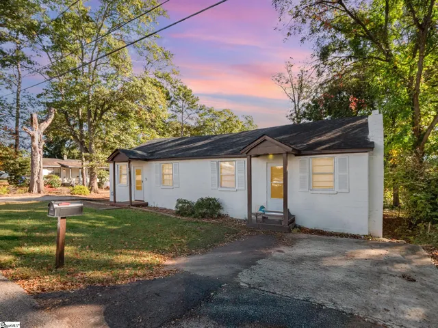 $350,000 | 17 Bridwell Avenue, Greenville, SC 29607
