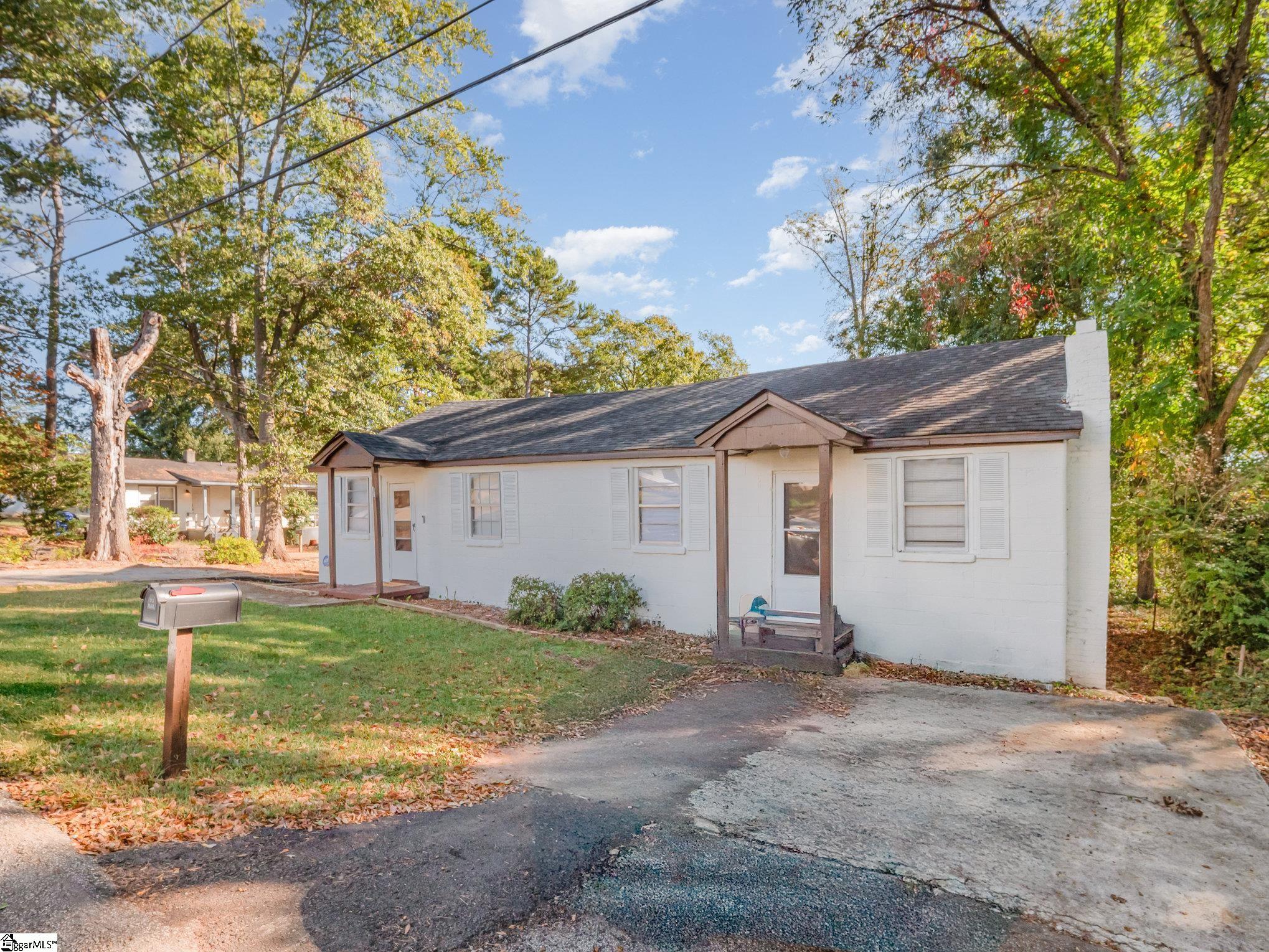 17 Bridwell Avenue Greenville, SC 29607 - Photo 2 of 32
