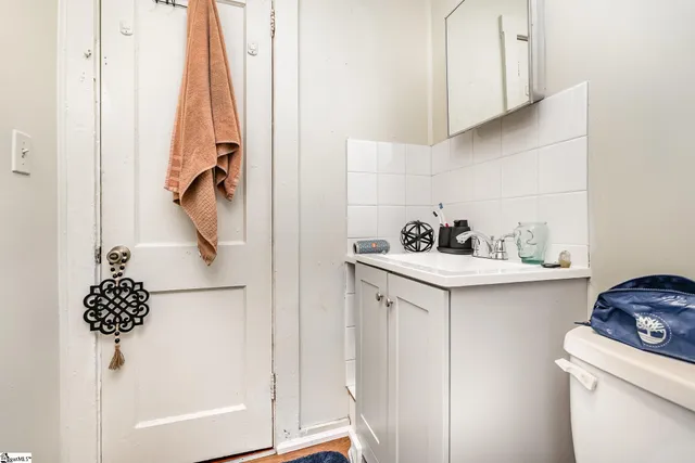 $350,000 | 17 Bridwell Avenue, Greenville, SC 29607