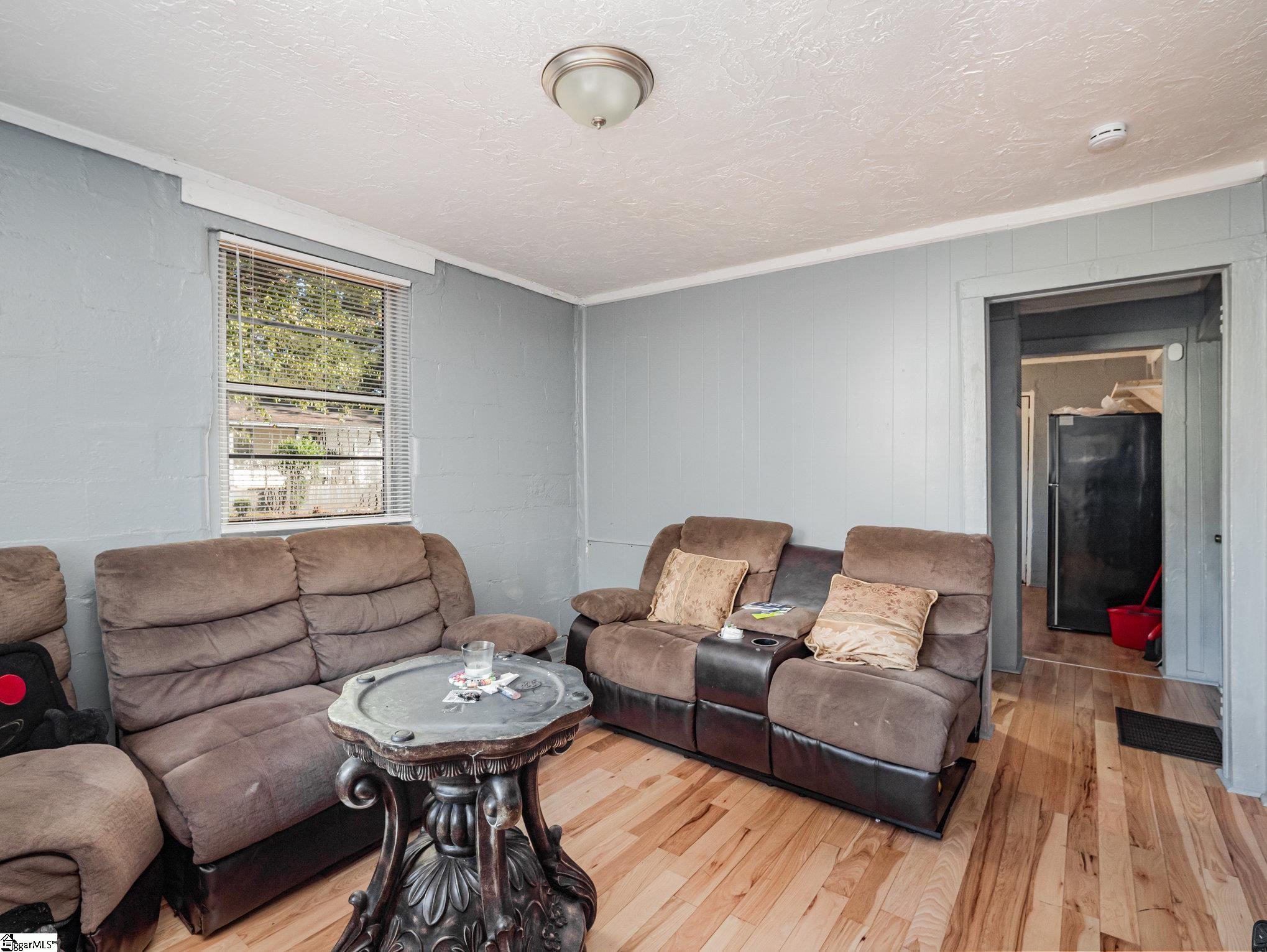 17 Bridwell Avenue Greenville, SC 29607 - Photo 7 of 32