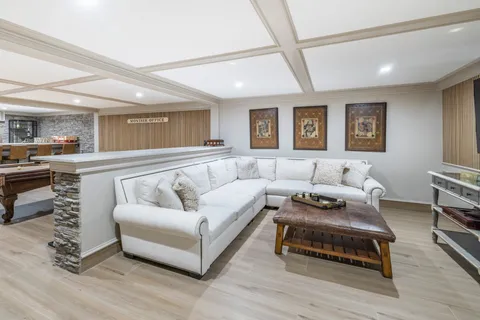 $5,995,000 | 17 Upland Road, Montauk, NY 11954