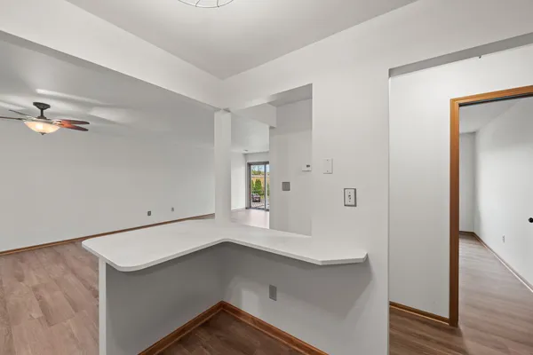 $184,500 | 1720 Homan Drive, Unit 202, Schererville, IN 46375