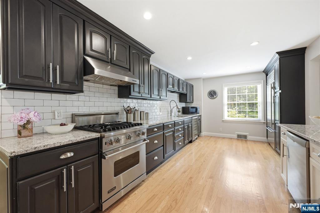 62 Fells Road Verona, NJ 07044 - Photo 13 of 48