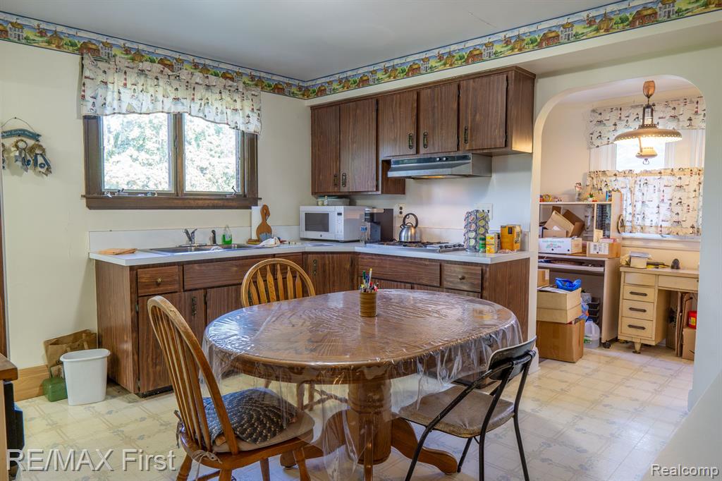 30504 Utica Road Roseville, MI 48066 - Photo 17 of 41 Gallery Image 17