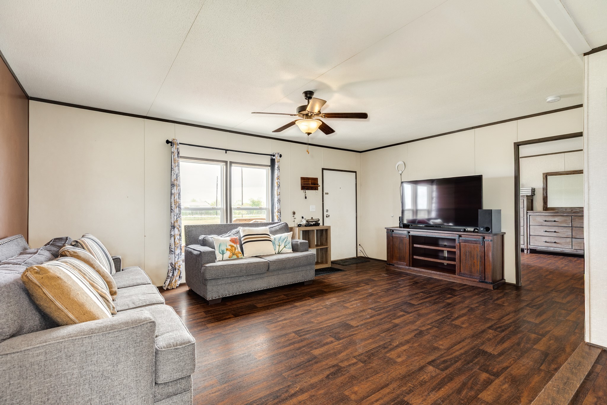1886 County Road 212 Angleton, TX 77515 - Photo 11 of 36