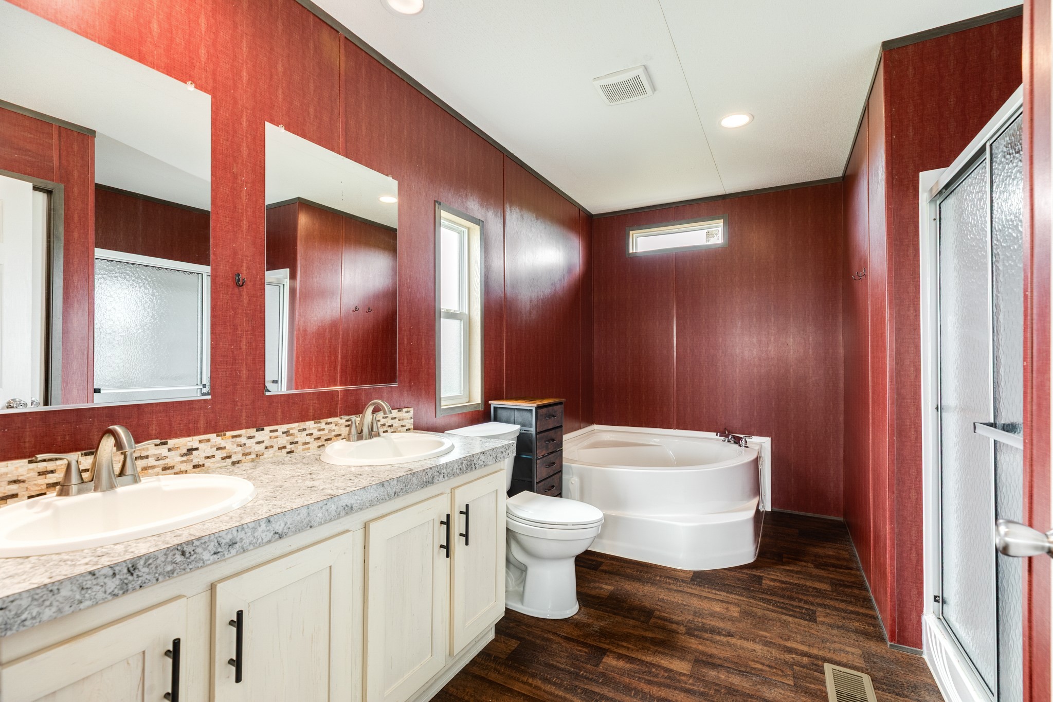 1886 County Road 212 Angleton, TX 77515 - Photo 22 of 36