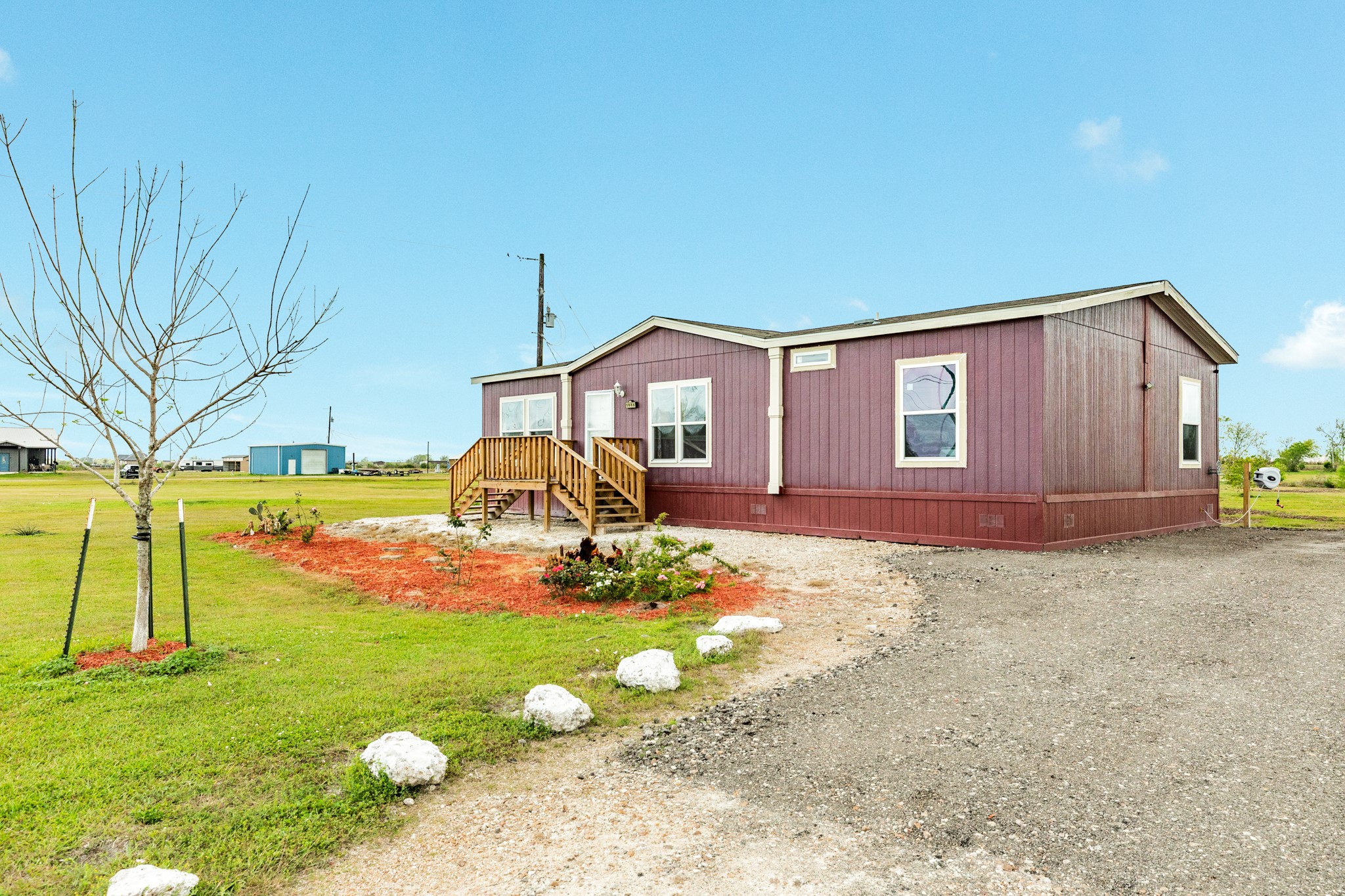 1886 County Road 212 Angleton, TX 77515 - Photo 4 of 36