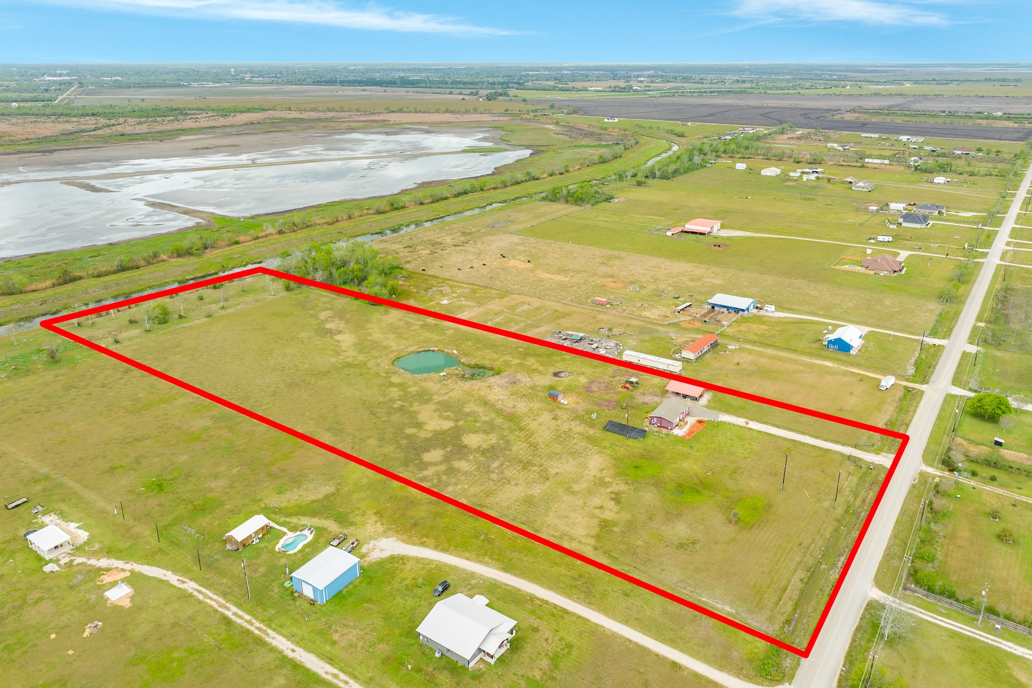 1886 County Road 212 Angleton, TX 77515 - Photo 7 of 36