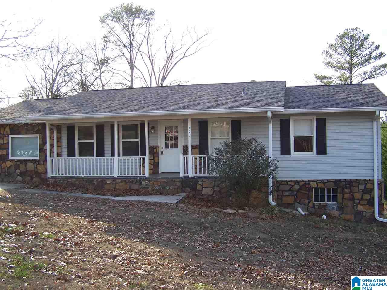 703 Ridgeway Drive Oneonta, AL 35121 - Photo 2 of 21