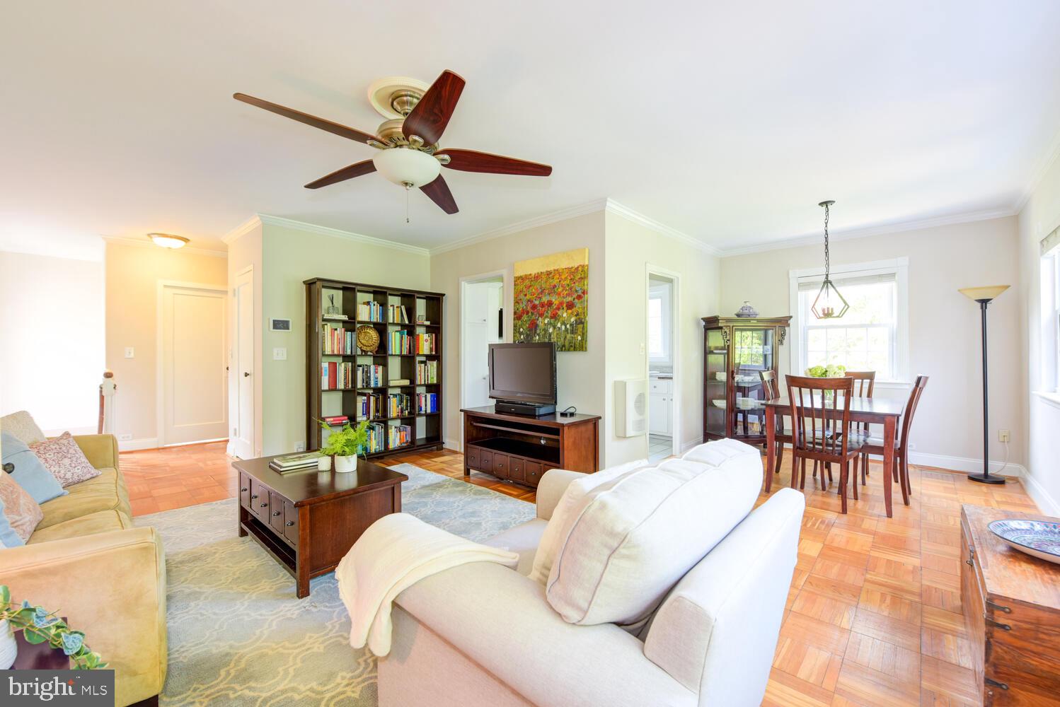 3236 Gunston Road, Unit 722 Alexandria, VA 22302 - Photo 12 of 20 Gallery Image 12