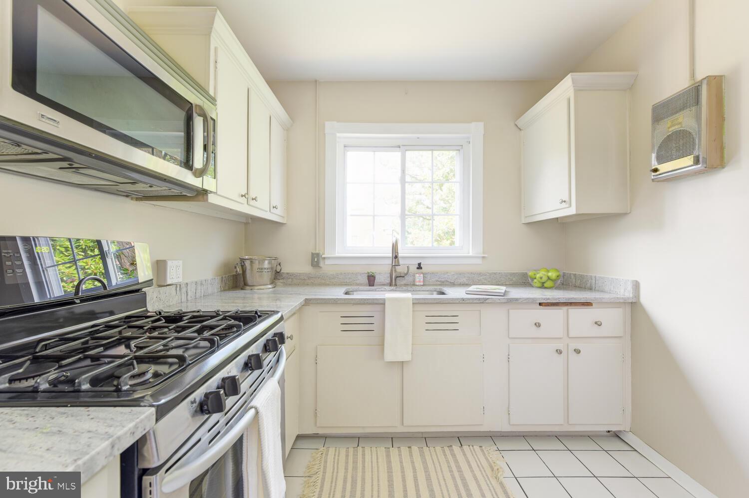 3236 Gunston Road, Unit 722 Alexandria, VA 22302 - Photo 15 of 20 Gallery Image 15