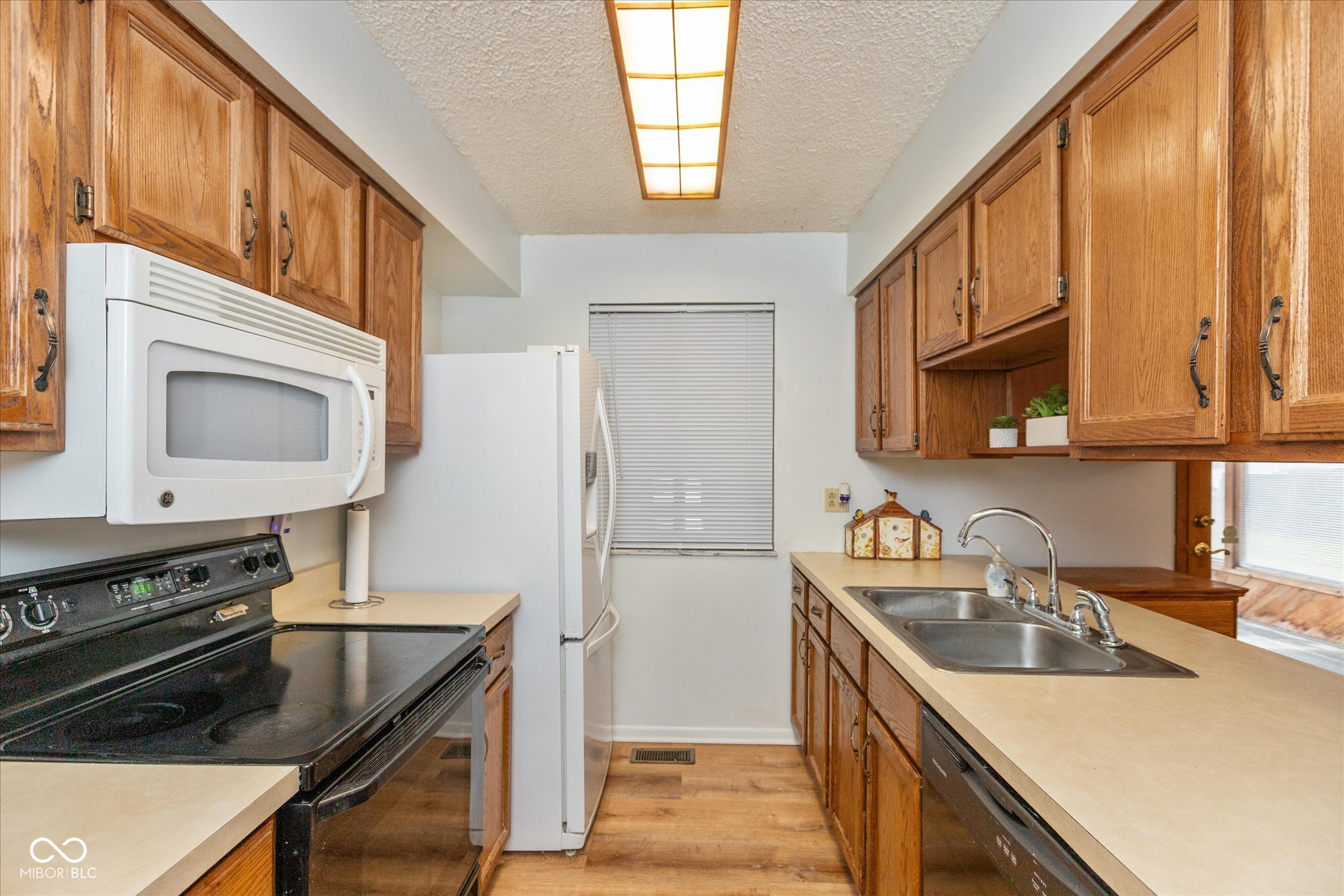 5459 West 300 South New Palestine, IN 46163 - Photo 11 of 23