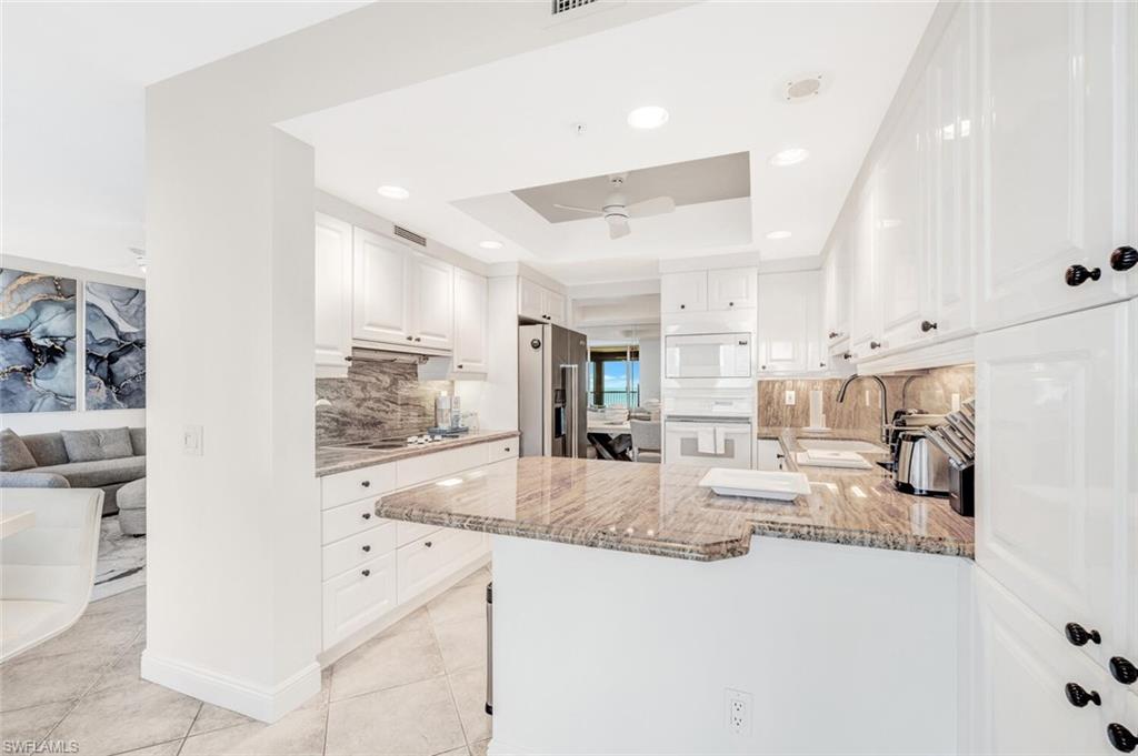 7225 Pelican Bay Boulevard, Unit 2004 Naples, FL 34108 - Photo 9 of 43