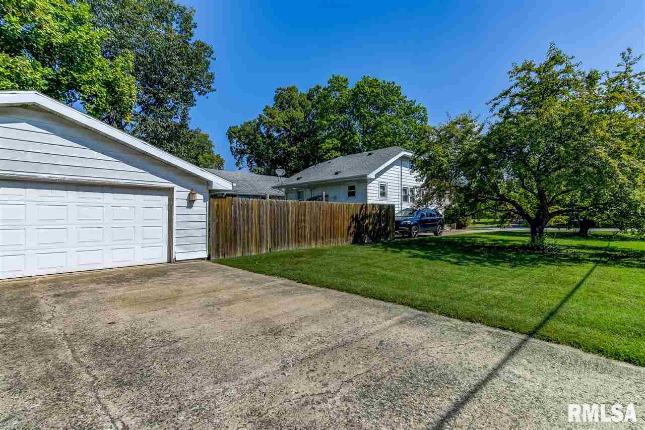 1905 North 7th Street Springfield, IL 62702 - Photo 27 of 30