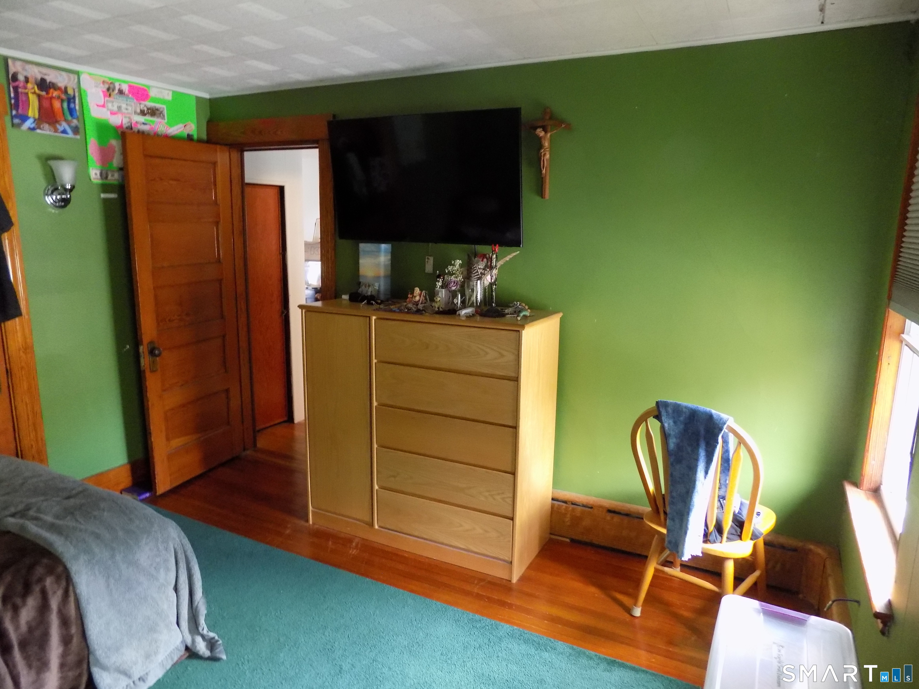 84 Putnam Street Bristol, CT 06010 - Photo 11 of 15