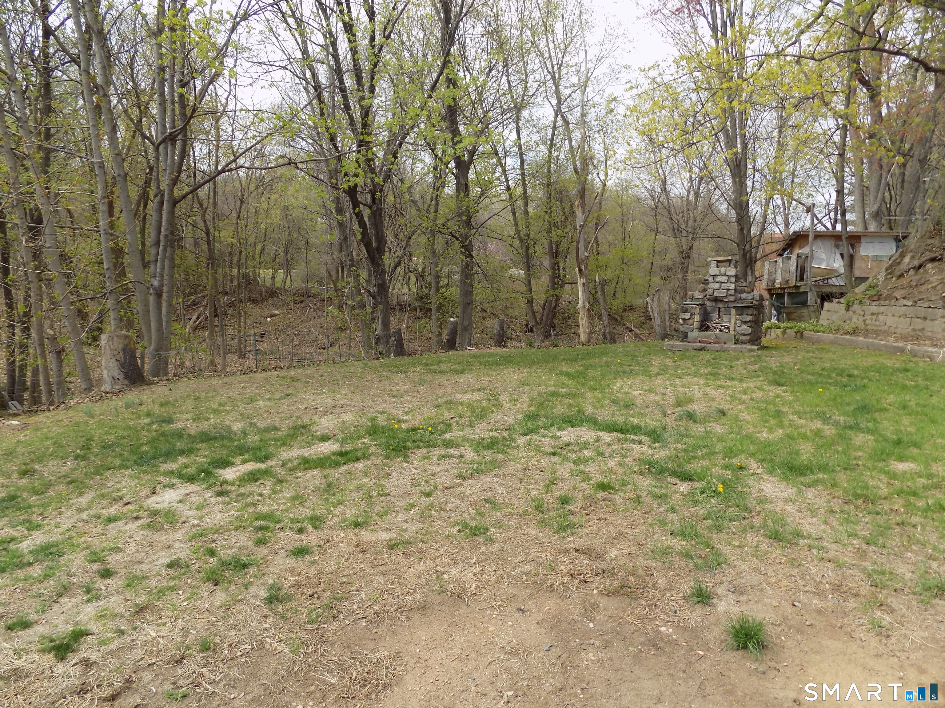 84 Putnam Street Bristol, CT 06010 - Photo 14 of 15