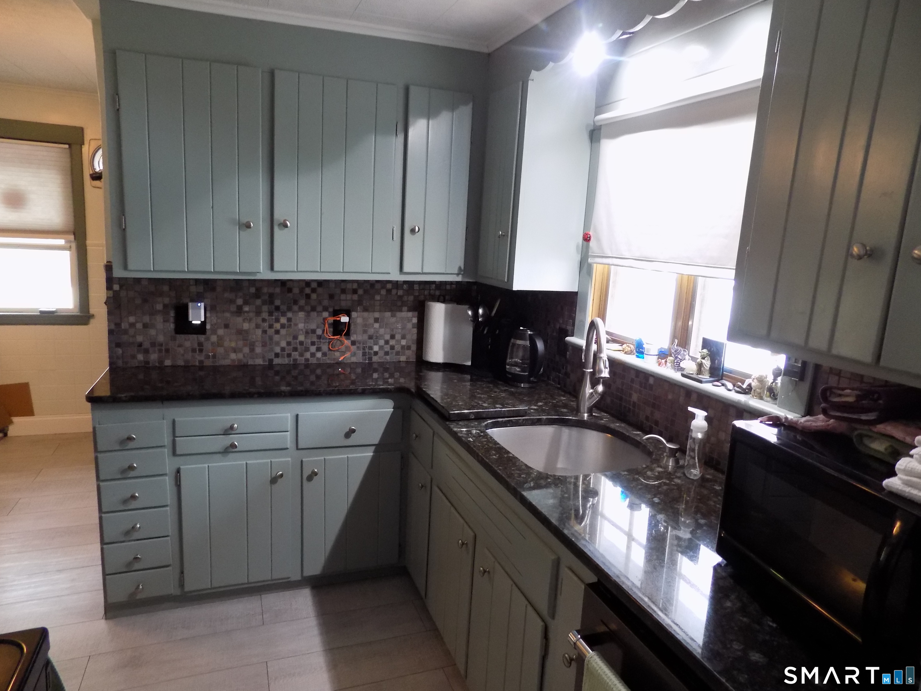 84 Putnam Street Bristol, CT 06010 - Photo 3 of 15