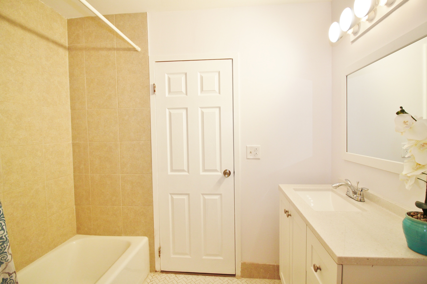 9001 Golf Road, Unit 7C Des Plaines, IL 60016 - Photo 17 of 24