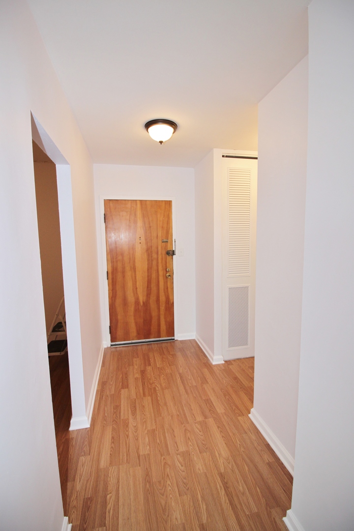 9001 Golf Road, Unit 7C Des Plaines, IL 60016 - Photo 20 of 24