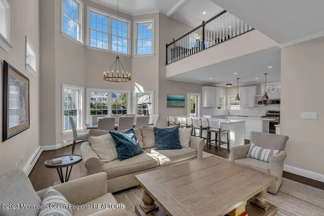 $5,000 | 323 East Main Street, Manasquan, NJ 08736