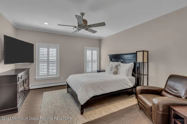 $5,000 | 323 East Main Street, Manasquan, NJ 08736