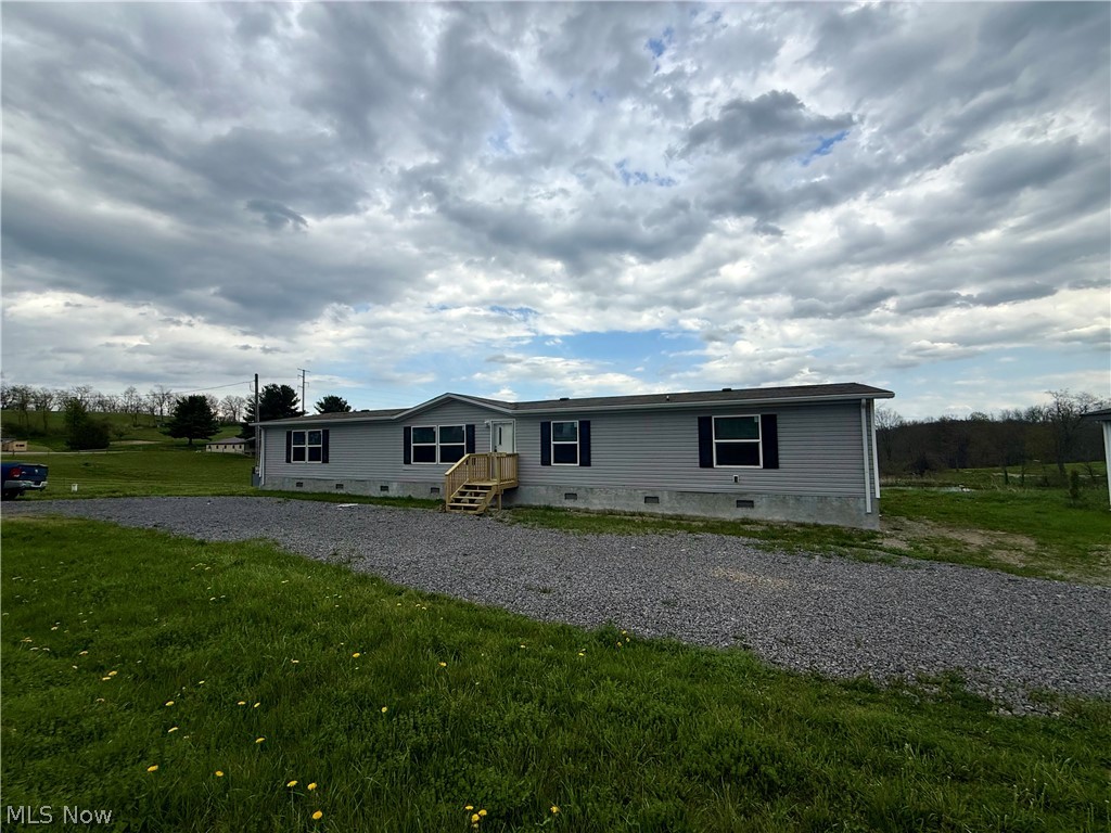 2112 Canyon Road Southeast Carrollton, OH 44615 - Photo 2 of 41