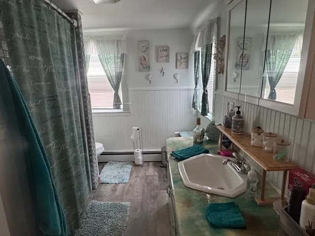 $1,950 | 23 Rock Street, Bristol, RI 02809