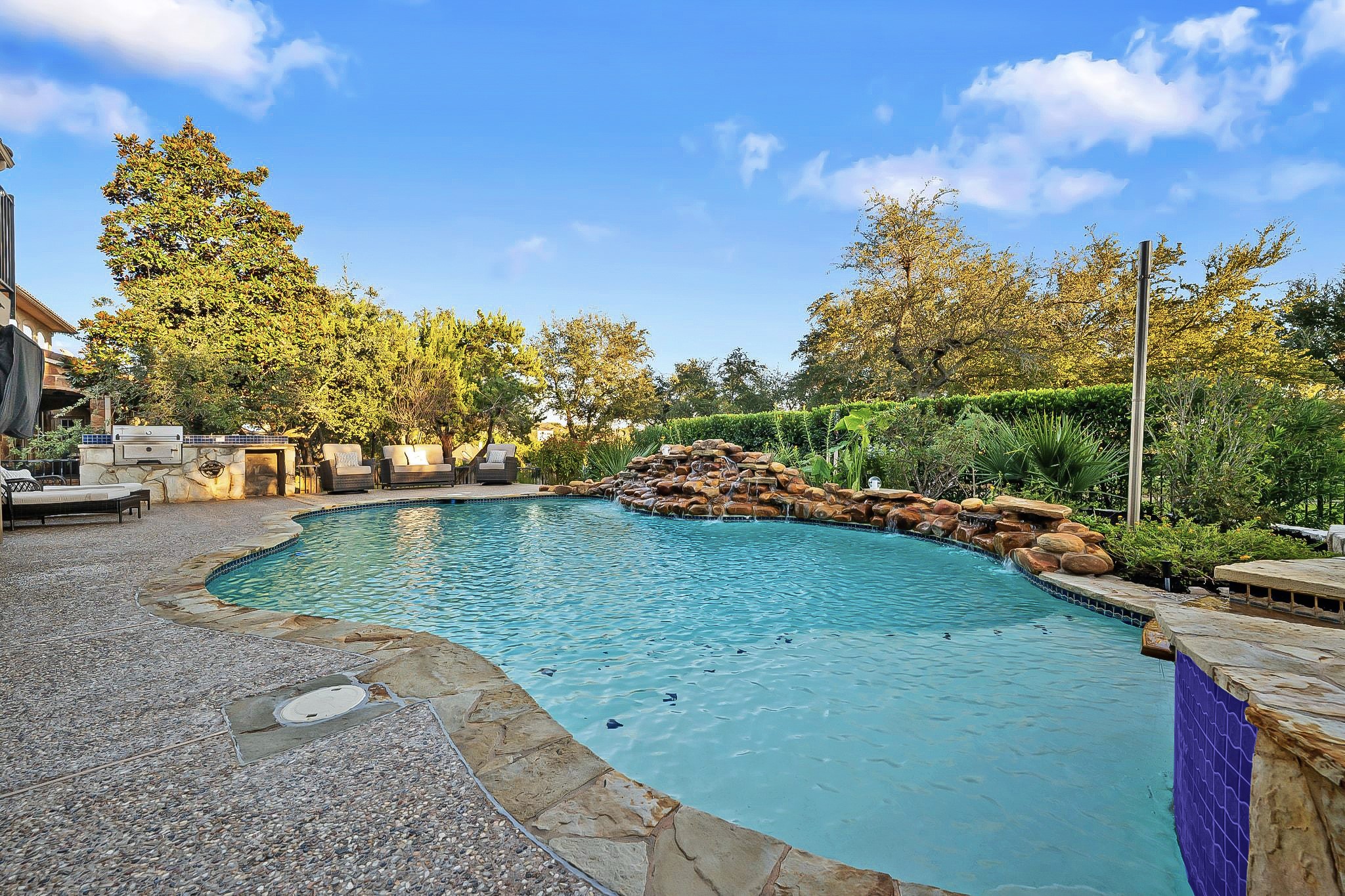 15021 Spillman Ranch Loop Austin, TX 78738 - Photo 2 of 40