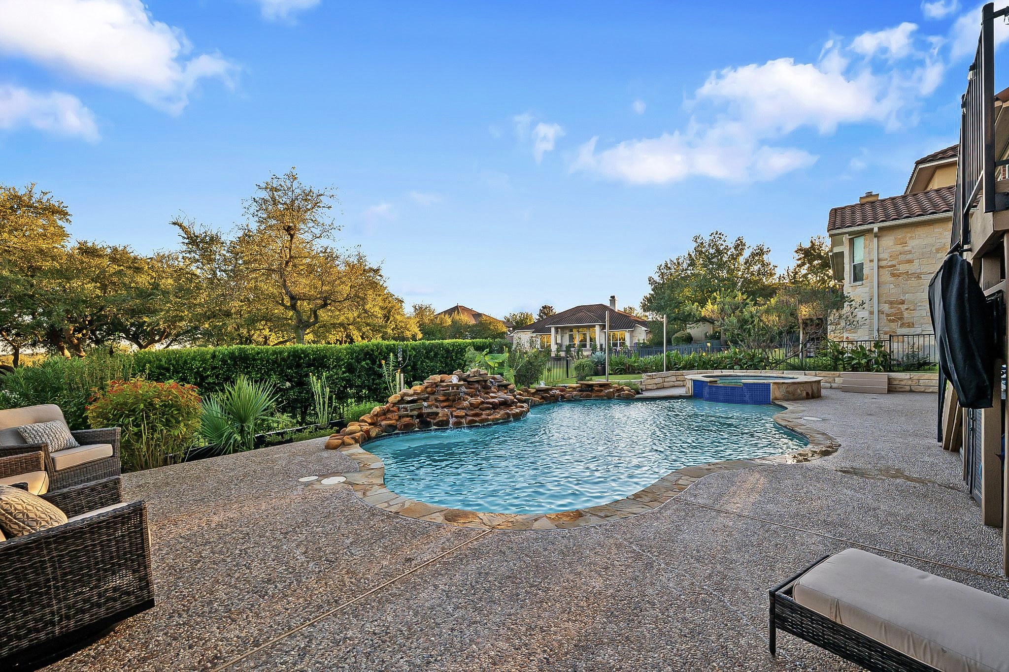 15021 Spillman Ranch Loop Austin, TX 78738 - Photo 35 of 40