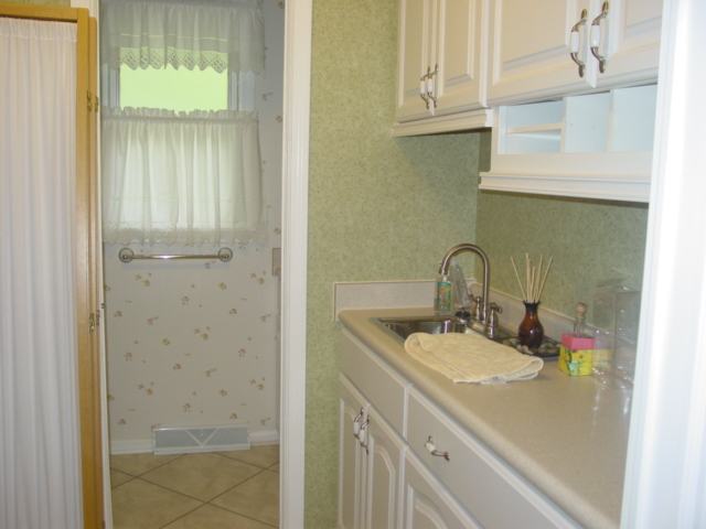 311 Hillandale Road Seneca, SC 29672 - Photo 12 of 25 Gallery Image 12