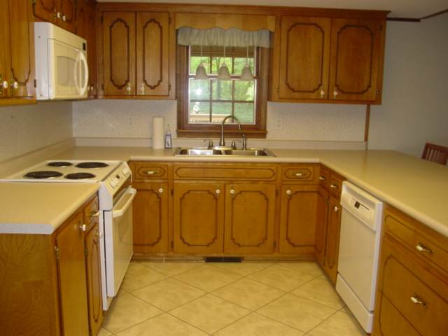 311 Hillandale Road Seneca, SC 29672 - Photo 7 of 25 Gallery Image 7