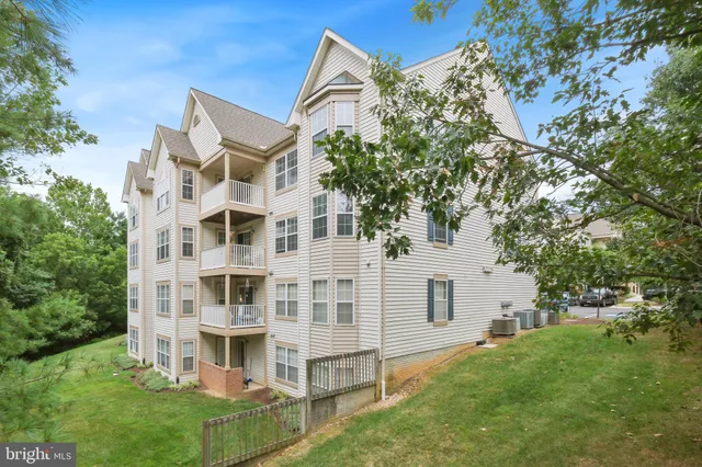 front view of house with a yard