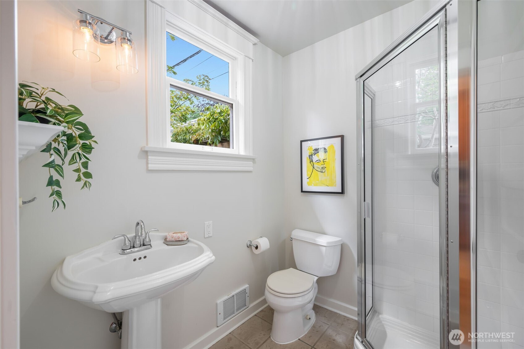 1715 East Mercer Street Seattle, WA 98112 - Photo 10 of 21