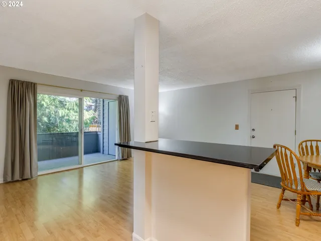 $185,000 | 16738 Southwest Gleneagle Drive, Unit 44G, Sherwood, OR 97140