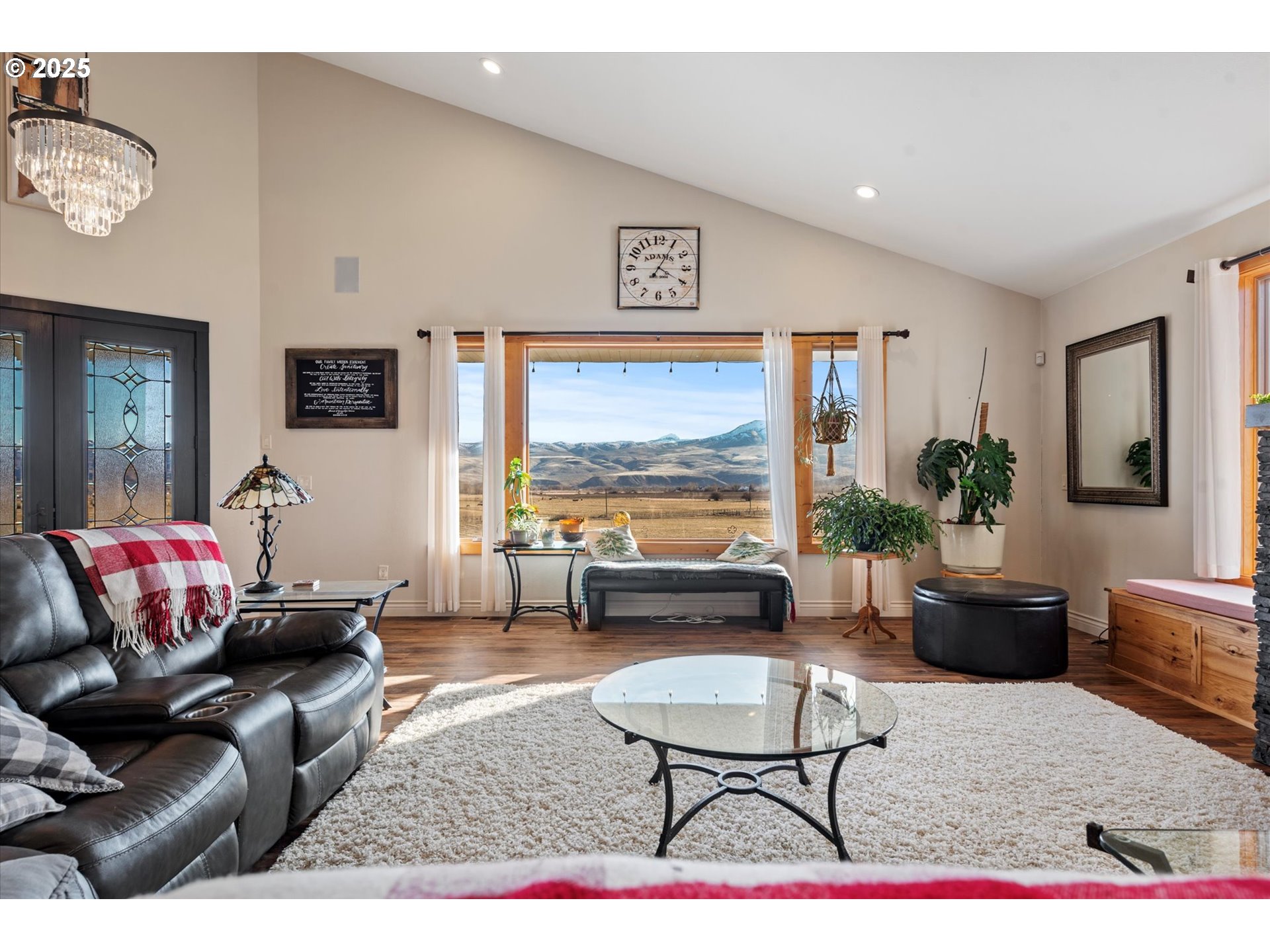 42759 Moody Road Richland, OR 97870 - Photo 4 of 27 a living room with furniture and a large window