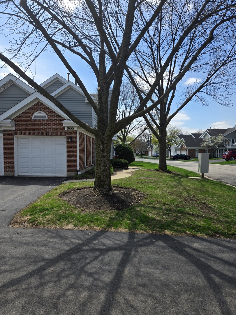 1955 Stillwater Road Arlington Heights, IL 60004 - Photo 2 of 36
