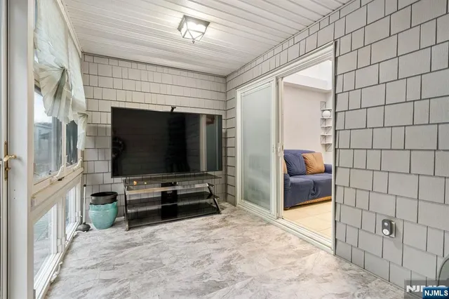 $4,500 | 816 Morton Street, East Rutherford, NJ 07073