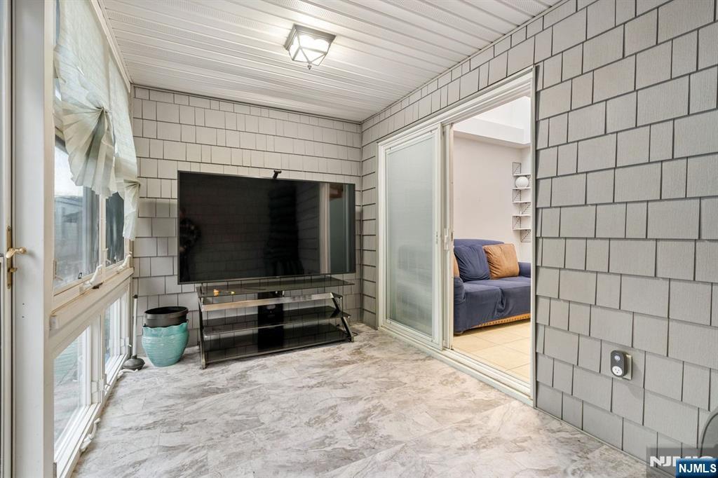 816 Morton Street East Rutherford, NJ 07073 - Photo 14 of 30