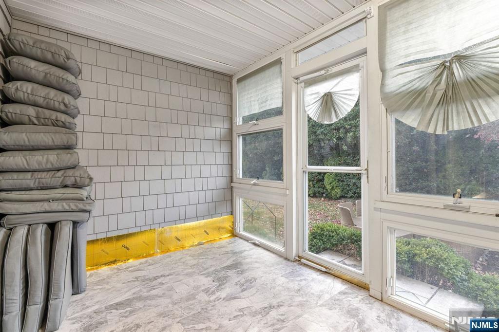 816 Morton Street East Rutherford, NJ 07073 - Photo 15 of 30