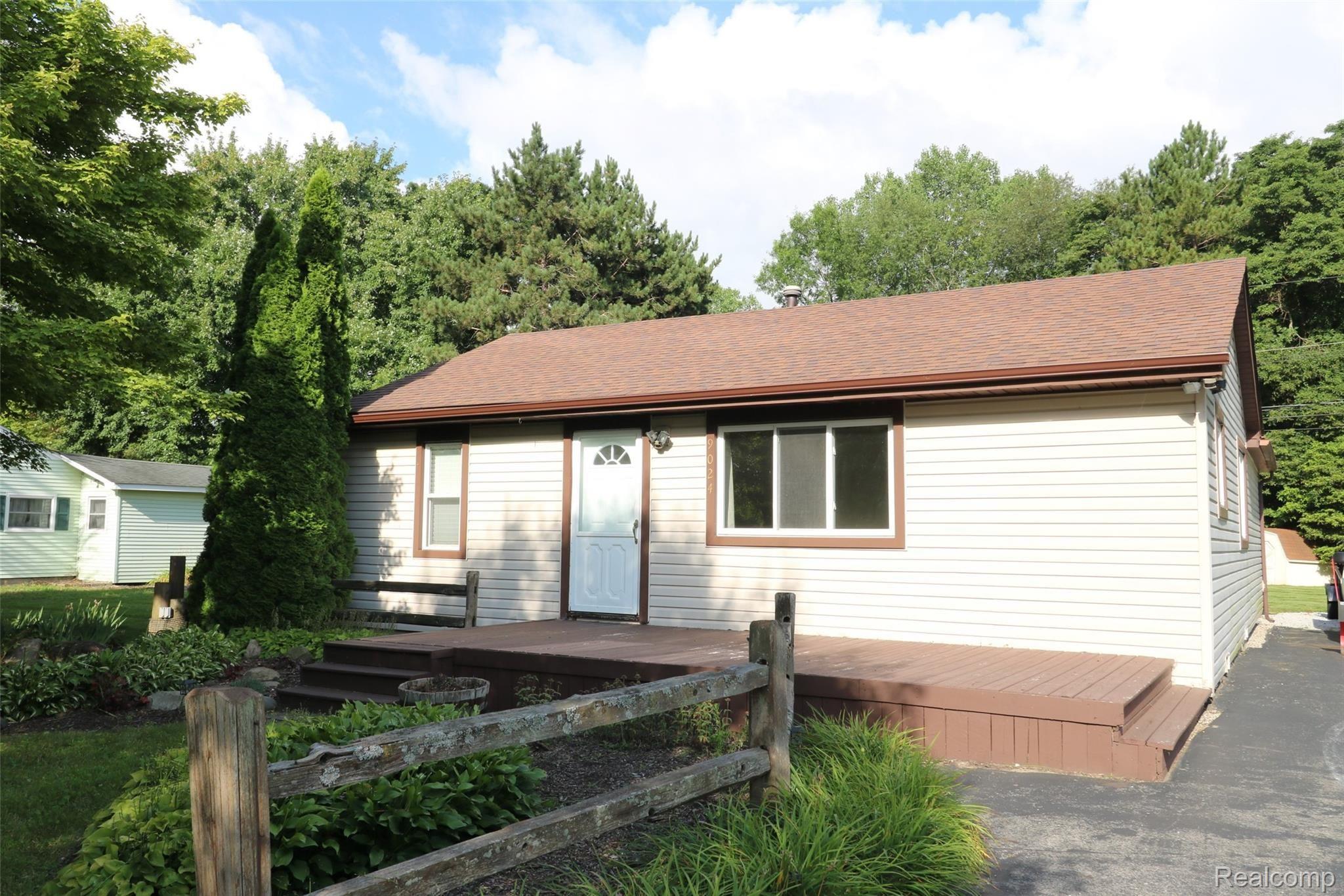 9024 Folkert Road Algonac, MI 48001 - Photo 18 of 21 IMG_0058.JPG
