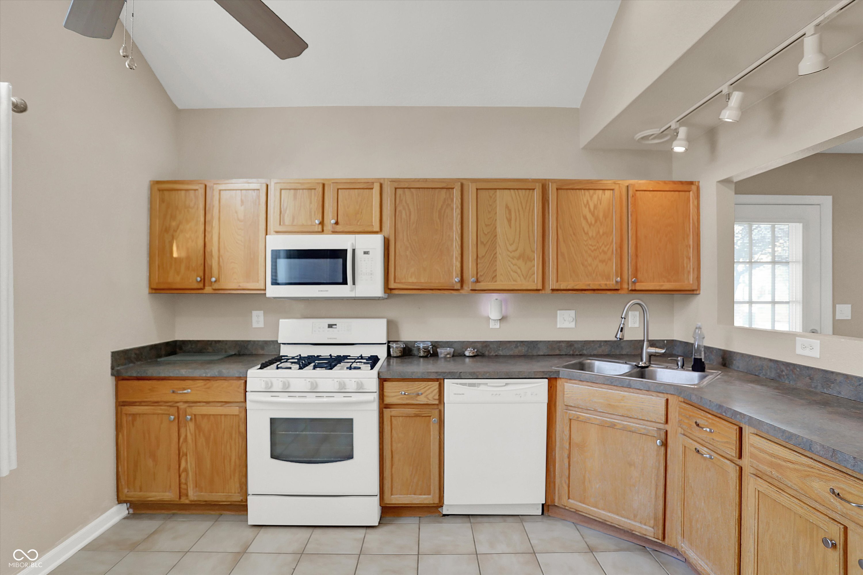 12791 Brewton Street Fishers, IN 46038 - Photo 15 of 42