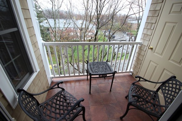 210 Chickering Road, Unit 308 North Andover, MA 01845 - Photo 11 of 16 Gallery Image 11