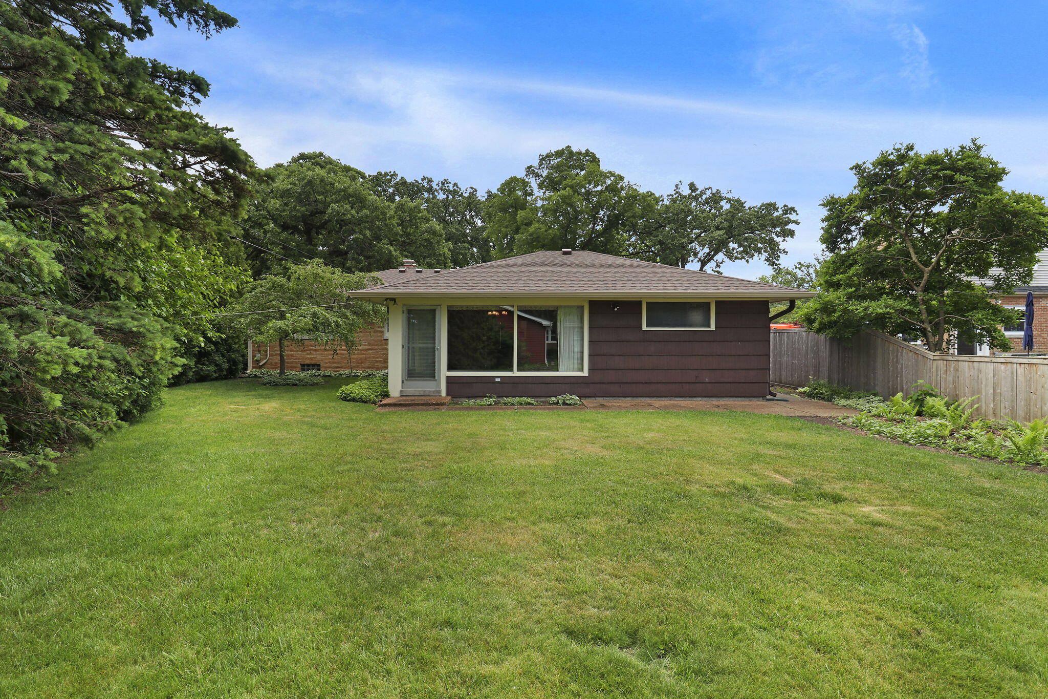 2116 37th Street Kenosha, WI 53140 - Photo 28 of 30 Back of Home