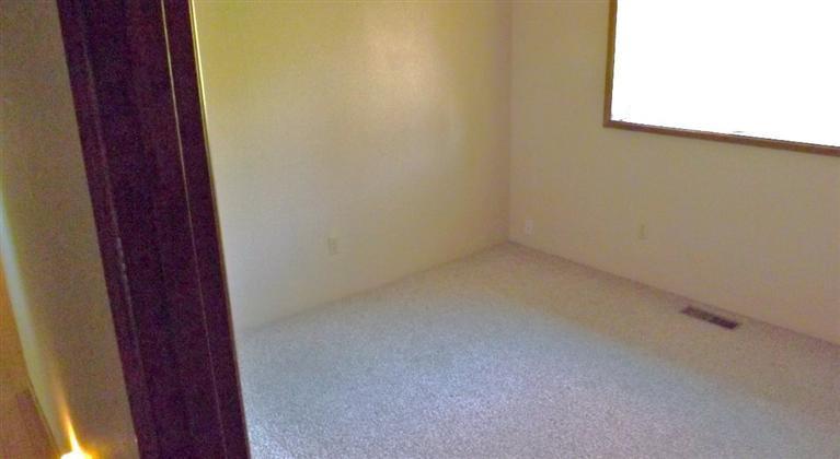 725 South Valley View Road Ashland, OR 97520 - Photo 6 of 18 a view of small space