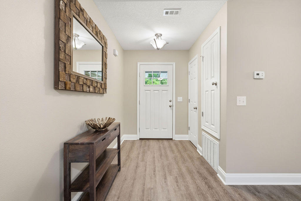 3172 Main Street Crestview, FL 32539 - Photo 5 of 30 Foyer
