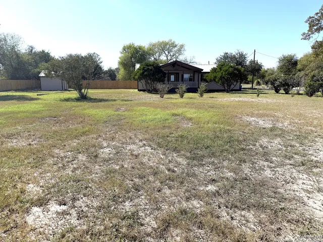 $275,000 | 305 West Youst Street, Beeville, TX 78102