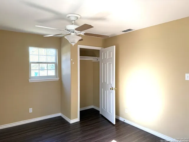 $275,000 | 305 West Youst Street, Beeville, TX 78102