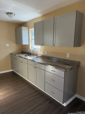 $275,000 | 305 West Youst Street, Beeville, TX 78102